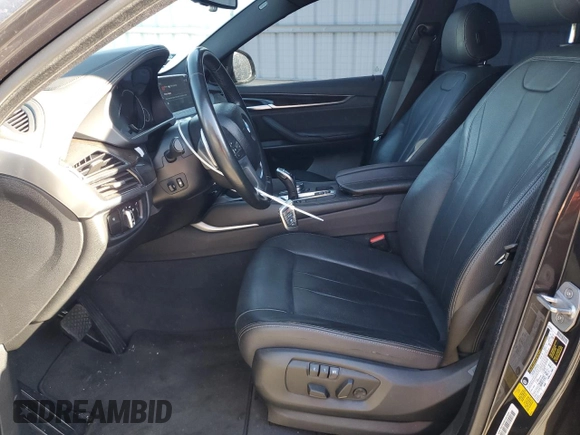 2017 BMW X6 sDrive35i with VIN 5UXKU0C3XH0G68923, listed as a Copart auction lot 83818484 with 0 mi miles and Salvage Title. Bid and sale history available at carsss.com. Image 7.