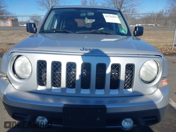2012 Jeep Patriot Limited with VIN 1C4NJRCB4CD649916, listed as a IAAI auction lot 41732193 with 137,359 mi miles and . Bid and sale history available at carsss.com. Image 12.