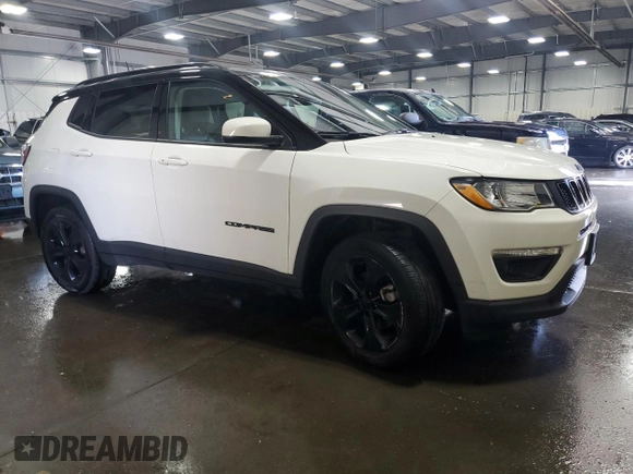 2021 Jeep Compass Latitude z VIN 3C4NJDBB5MT512547, wystawiony jako Copart lot #56885125 z przebiegiem 89 980 mil mil oraz Szkoda całkowita • Salvage title. Historia ofert i sprzedaży dostępna na DreamBid. Obrazek 4.