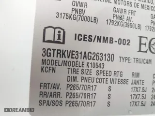 2010 GMC Sierra 1500 SLE with VIN 3GTRKVE31AG263130, listed as a IAAI auction lot 41903674 with 207,828 mi miles. Bid and sale history available at carsss.com. Image 9.