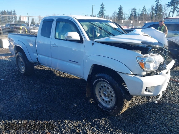 2014 Toyota Tacoma with VIN 5TFUU4EN1EX088377, listed as a IAAI auction lot 41443682 with 67,185 mi miles and . Bid and sale history available at DreamBid. Image 1.