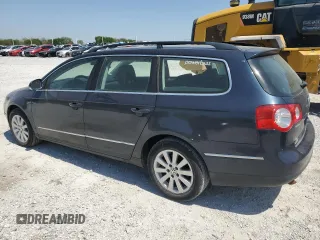 2008 Volkswagen Passat z VIN WVWXK73C88E235929, wystawiony jako Copart lot #53379365 z przebiegiem 133 978 mil mil oraz Szkoda całkowita • Salvage title. Historia ofert i sprzedaży dostępna na DreamBid. Obrazek 2.