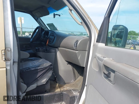 2007 Ford Econoline Passenger XL with VIN 1FBNE31L07DA62510, listed as a IAAI auction lot 42576856 with 231,376 mi miles and . Bid and sale history available at DreamBid. Image 5.