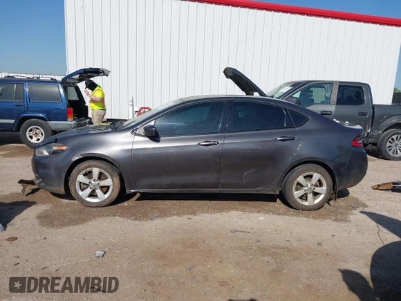 2016 Dodge Dart SXT z VIN 1C3CDFBB2GD530755, wystawiony jako IAAI lot #41985519 z przebiegiem 162 585 mil mil oraz . Historia ofert i sprzedaży dostępna na DreamBid. Obrazek 14.