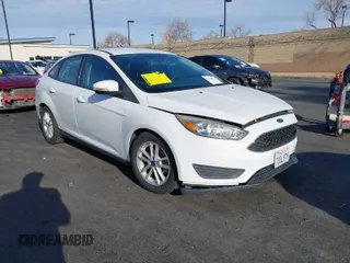 2016 Ford Focus SE with VIN 1FADP3F25GL339312, listed as a IAAI auction lot 41758115 with 77,972 mi miles. Bid and sale history available at carsss.com. Image 1.