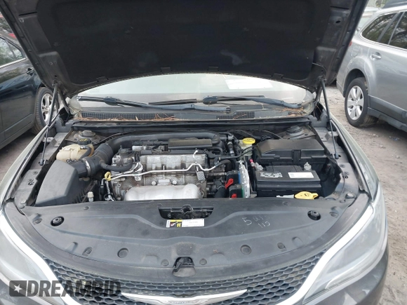 2015 Chrysler 200 Limited with VIN 1C3CCCAB4FN603345, listed as a IAAI auction lot 41960717 with 175,737 mi miles. Bid and sale history available at carsss.com. Image 10.