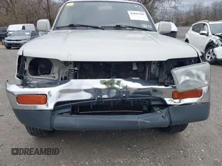 1998 Toyota 4Runner SR5 z VIN JT3GN86RXW0059946, wystawiony jako IAAI lot #41843789 z przebiegiem 293 069 mil mil oraz . Historia ofert i sprzedaży dostępna na DreamBid. Obrazek 6.