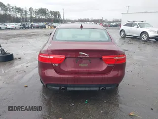 2017 Jaguar XE 25t z VIN SAJAR4BG5HA966931, wystawiony jako IAAI lot #41798260 z przebiegiem 147 422 mil mil oraz . Historia ofert i sprzedaży dostępna na DreamBid. Obrazek 16.