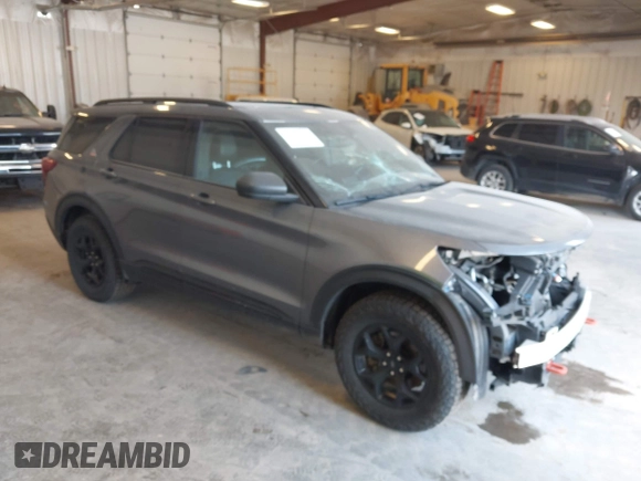 2022 Ford Explorer Timberline z VIN 1FMSK8JH1NGA67738, wystawiony jako IAAI lot #42074731 z przebiegiem 60 885 mil mil oraz . Historia ofert i sprzedaży dostępna na DreamBid. Obrazek 1.