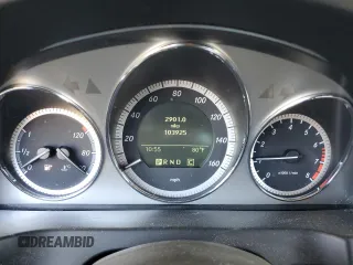 2010 Mercedes-Benz C 300 Sport z VIN WDDGF5EB2AR100365, wystawiony jako Copart lot #61006965 z przebiegiem 103 925 mil mil oraz Szkoda całkowita • Salvage title. Historia ofert i sprzedaży dostępna na DreamBid. Obrazek 9.