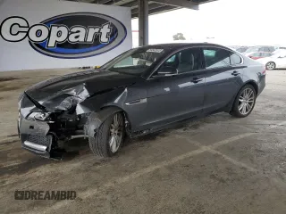 2018 Jaguar XF z VIN SAJBK4EV4JCY55834, wystawiony jako Copart lot #54542515 z przebiegiem 50 170 mil mil oraz Szkoda całkowita • Salvage title. Historia ofert i sprzedaży dostępna na DreamBid. Obrazek 1.