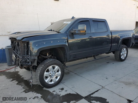 2018 Chevrolet Silverado 3500HD High Country with VIN 1GC4K1EY8JF189768, listed as a Copart auction lot 75400344 with 96,450 mi miles and Salvage Title. Bid and sale history available at carsss.com. Image 1.