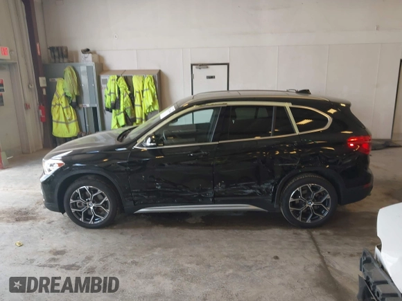 2022 BMW X1 xDrive28i with VIN WBXJG9C09N5U69567, listed as a IAAI auction lot 42273644 with 36,944 mi miles and . Bid and sale history available at DreamBid. Image 14.