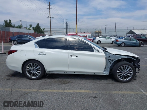 2020 Infiniti Q50 Luxe with VIN JN1EV7AP0LM203773, listed as a IAAI auction lot 42028051 with 46,389 mi miles and . Bid and sale history available at DreamBid. Image 14.
