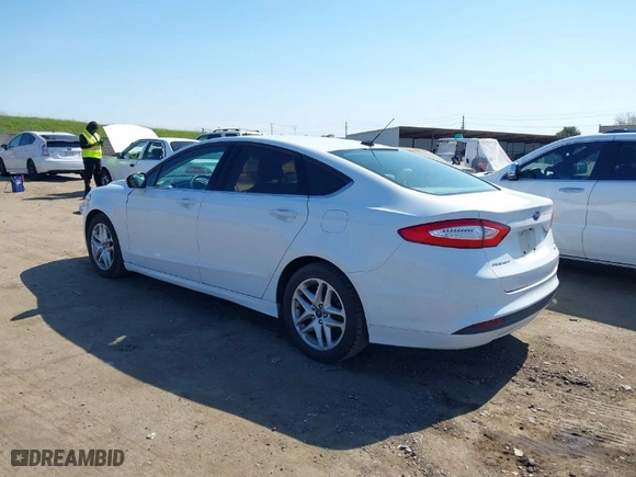 2016 Ford Fusion SE with VIN 3FA6P0HD4GR227298, listed as a IAAI auction lot 41767642 with 149,420 mi miles. Bid and sale history available at carsss.com. Image 3.