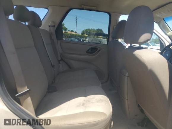 2007 Ford Escape XLS с VIN 1FMYU02Z17KA20500, выставлен на аукционе Copart как лот 59016055 с пробегом 215 936 миль миль и Списание • Salvage title. История ставок и продаж доступна на DreamBid. Изображение 11.