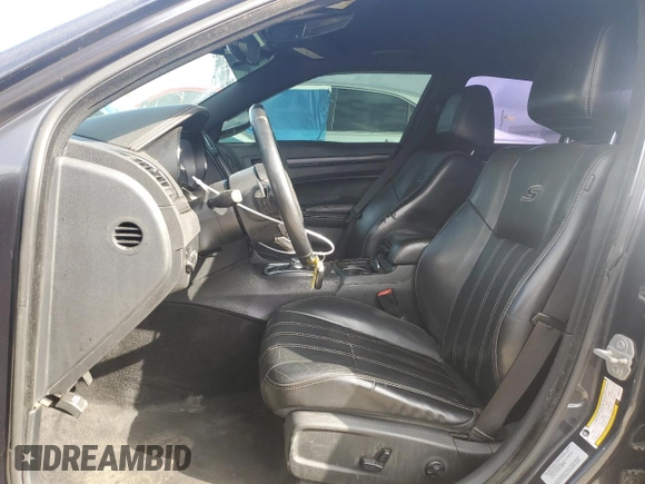 2015 Chrysler 300 with VIN 2C3CCABG4FH853479, listed as a Copart auction lot 48600135 with 207,327 mi miles and Clean Title. Bid and sale history available at carsss.com. Image 7.