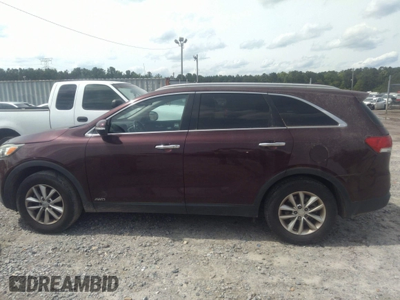 2017 Kia Sorento LX z VIN 5XYPGDA30HG252783, wystawiony jako IAAI lot #42397628 z przebiegiem 80 166 mil mil oraz . Historia ofert i sprzedaży dostępna na DreamBid. Obrazek 13.