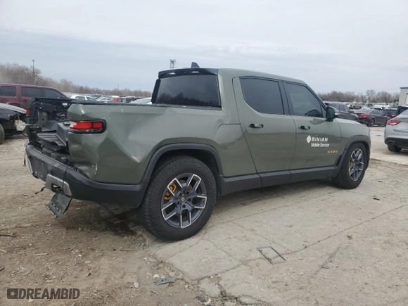 2022 Rivian R1T Launch Edition with VIN 7FCTGAAL2NN000433, listed as a Copart auction lot 46680705 with 0 mi miles and Salvage Title. Bid and sale history available at carsss.com. Image 3.