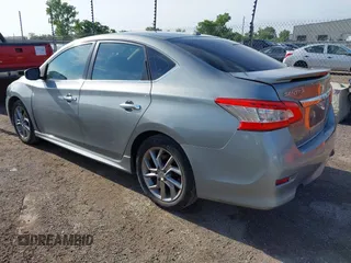 2013 Nissan Sentra SR z VIN 3N1AB7AP1DL673684, wystawiony jako IAAI lot #42372173 z przebiegiem 165 927 mil mil oraz . Historia ofert i sprzedaży dostępna na DreamBid. Obrazek 3.