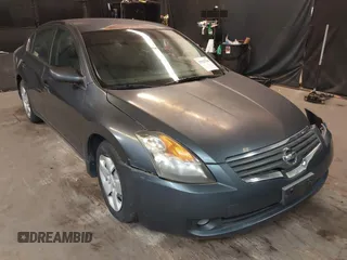 2008 Nissan Altima 2.5 S with VIN 1N4AL21E28C214070, listed as a IAAI auction lot 37537543 with 30,659 mi miles. Bid and sale history available at carsss.com. Image 1.
