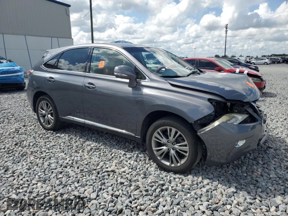 2013 Lexus RX 450h z VIN JTJZB1BA4D2410952, wystawiony jako Copart lot #61969555 z przebiegiem Nie podano mil oraz Szkoda całkowita • Salvage title. Historia ofert i sprzedaży dostępna na DreamBid. Obrazek 4.