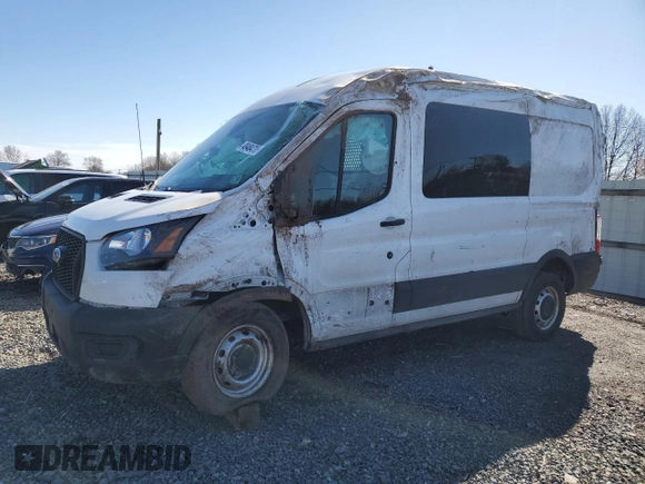 2022 Ford Transit Cargo z VIN 1FTBR1C89NKA67892, wystawiony jako Copart lot #49484705 z przebiegiem 76 174 mil mil oraz Szkoda całkowita • Salvage title. Historia ofert i sprzedaży dostępna na DreamBid. Obrazek 1.