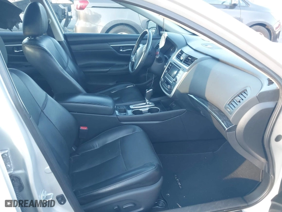 2017 Nissan Altima 2.5 SR with VIN 1N4AL3AP4HC294124, listed as a IAAI auction lot 41539898 with 140,170 mi miles. Bid and sale history available at carsss.com. Image 5.