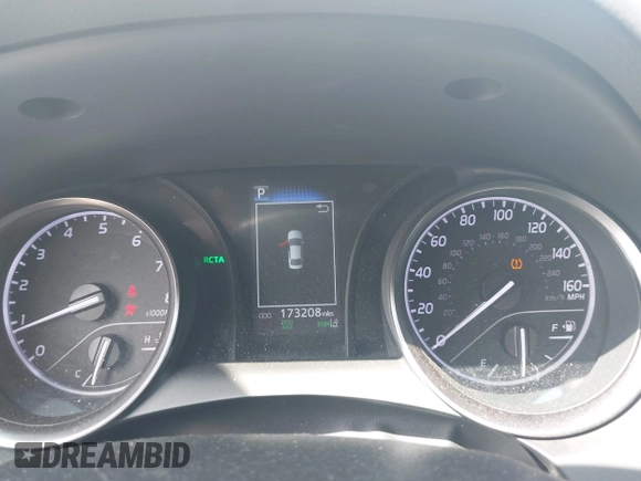 2022 Toyota Camry SE z VIN 4T1T11AK5NU701354, wystawiony jako IAAI lot #42135026 z przebiegiem 173 208 mil mil oraz . Historia ofert i sprzedaży dostępna na DreamBid. Obrazek 7.
