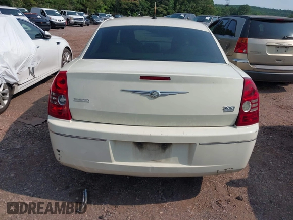 2008 Chrysler 300 Touring with VIN 2C3LA53G28H281603, listed as a IAAI auction lot 42386641 with 230,443 mi miles and . Bid and sale history available at DreamBid. Image 6.