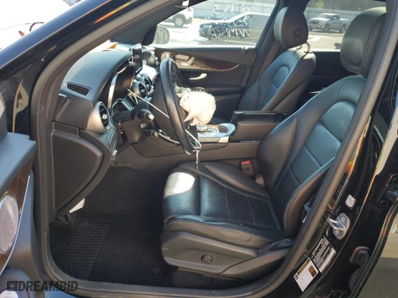 2019 Mercedes-Benz GLC with VIN WDC0G4KB3KV122014, listed as a Copart auction lot 46508145 with NaN miles and Salvage Title. Bid and sale history available at carsss.com. Image 7.
