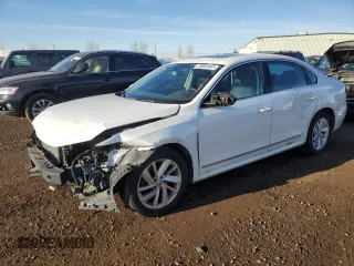2018 Volkswagen Passat SE z VIN 1VWBA7A35JC048873, wystawiony jako Copart lot #75862363 z przebiegiem 31 941 mil mil oraz Szkoda całkowita • Salvage title. Historia ofert i sprzedaży dostępna na DreamBid. Obrazek 1.