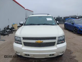 2008 Chevrolet Tahoe LTZ z VIN 1GNFK13018R177922, wystawiony jako IAAI lot #41526809 z przebiegiem 226 636 mil mil oraz . Historia ofert i sprzedaży dostępna na DreamBid. Obrazek 12.