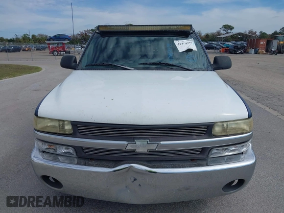 2000 Chevrolet Silverado 1500 with VIN 2GCEC19W3Y1137511, listed as a IAAI auction lot 41449575 with 309,743 mi miles and . Bid and sale history available at DreamBid. Image 12.