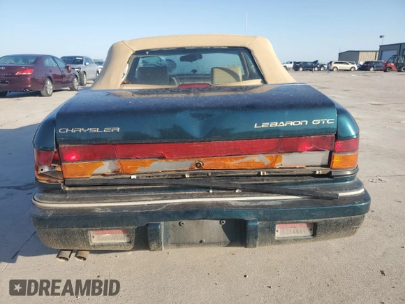 1994 Chrysler LeBaron z VIN 1C3EU4537RF286710, wystawiony jako Copart lot #52610475 z przebiegiem 64 533 mil mil oraz Szkody całkowita. Historia ofert i sprzedaży dostępna na DreamBid. Obrazek 6.