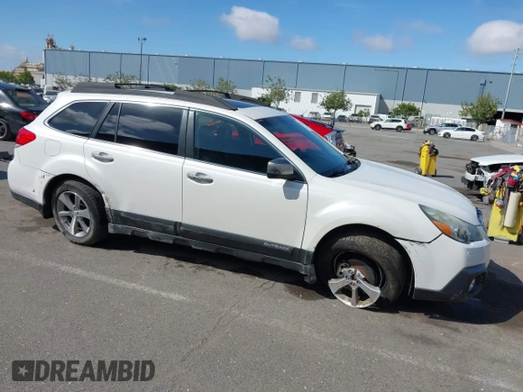 2014 Subaru Outback Limited с VIN 4S4BRBPC3E3303219, выставлен на аукционе IAAI как лот 42345476 с пробегом 97 876 миль миль и . История ставок и продаж доступна на DreamBid. Изображение 1.