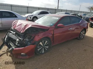 2022 Nissan Altima 2.5 SV with VIN 1N4BL4DV8NN391413, listed as a Copart auction lot 83347234 with 39,935 mi miles and Salvage Title. Bid and sale history available at carsss.com. Image 1.