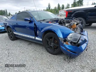 2007 Ford Mustang Deluxe with VIN 1ZVFT80N475334330, listed as a IAAI auction lot 42587204 with 195,416 mi miles and . Bid and sale history available at DreamBid. Image 1.