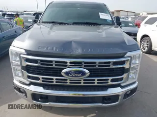 2024 Ford F-250 XL with VIN 1FT7W2BT5RED57884, listed as a IAAI auction lot 42605362 with 37,644 mi miles and . Bid and sale history available at DreamBid. Image 6.