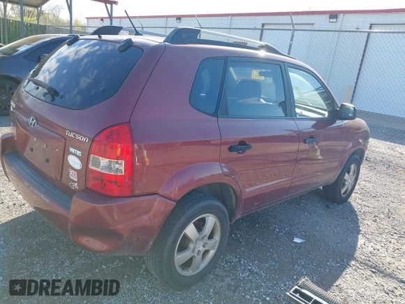2008 Hyundai Tucson GLS with VIN KM8JM12B88U710566, listed as a IAAI auction lot 42132033 with 215,442 mi miles. Bid and sale history available at carsss.com. Image 4.