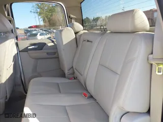 2013 GMC Sierra 2500HD SLT with VIN 1GT121C82DF218580, listed as a IAAI auction lot 41758693 with 121,798 mi miles. Bid and sale history available at carsss.com. Image 8.