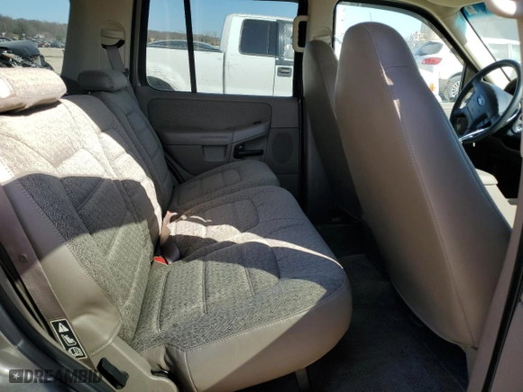 2002 Ford Explorer XLS with VIN 1FMZU72E32ZB26327, listed as a Copart auction lot 48539605 with 121,104 mi miles and Salvage Title. Bid and sale history available at carsss.com. Image 11.