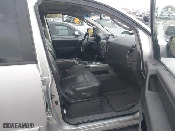 2007 Nissan Armada SE with VIN 5N1BA08A97N724331, listed as a IAAI auction lot 41928911 with 128,925 mi miles. Bid and sale history available at carsss.com. Image 5.