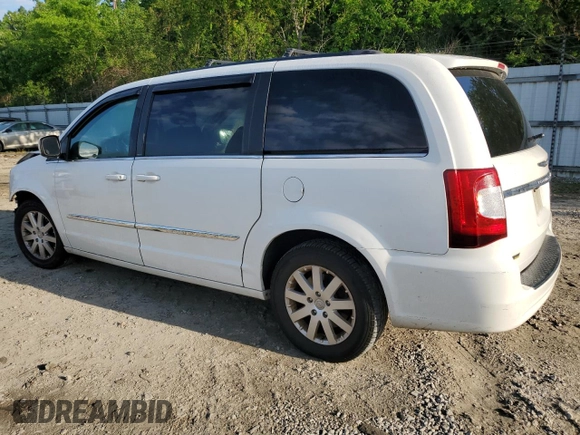 2013 Chrysler Town & Country Touring z VIN 2C4RC1BG3DR674413, wystawiony jako Copart lot #55902355 z przebiegiem 131 434 mil mil oraz Szkoda całkowita • Salvage title. Historia ofert i sprzedaży dostępna na DreamBid. Obrazek 2.