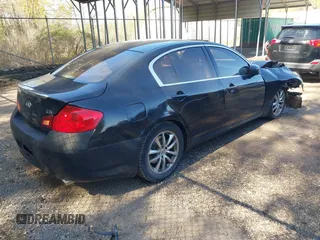 2007 Infiniti G35 Journey with VIN JNKBV61E67M711534, listed as a IAAI auction lot 42044888 with 160,300 mi miles. Bid and sale history available at carsss.com. Image 4.
