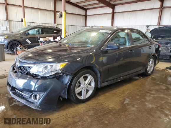 2012 Toyota Camry L with VIN 4T1BF1FK3CU045044, listed as a Copart auction lot 54136465 with 138,604 mi miles and Salvage Title. Bid and sale history available at DreamBid. Image 1.