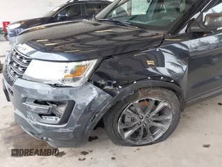 2017 Ford Explorer XLT z VIN 1FM5K8D85HGD91711, wystawiony jako IAAI lot #41848391 z przebiegiem 106 577 mil mil oraz . Historia ofert i sprzedaży dostępna na DreamBid. Obrazek 6.