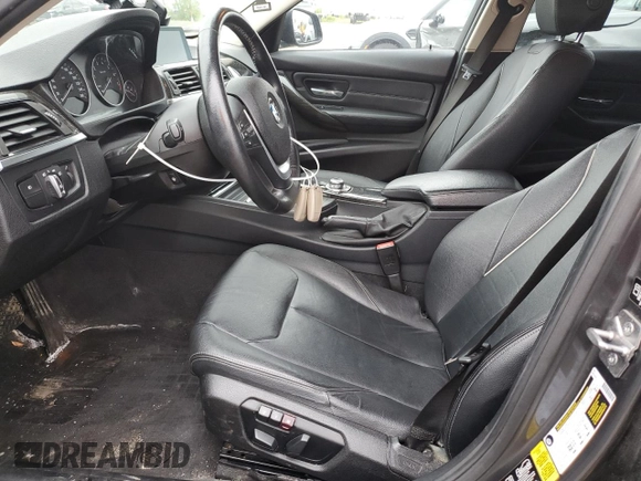 2013 BMW 3 Series 320i xDrive с VIN WBA3C3C53DF981650, выставлен на аукционе Copart как лот 58251005 с пробегом 178 714 миль миль и Списание • Salvage title. История ставок и продаж доступна на DreamBid. Изображение 7.