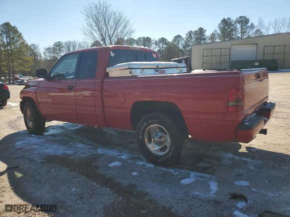 1999 Dodge Ram 1500 with VIN 3B7HC13Z0XG163344, listed as a Copart auction lot 45972725 with 140,899 mi miles and Salvage Title. Bid and sale history available at carsss.com. Image 2.