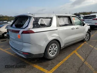 2022 Kia Carnival LXS with VIN KNDNB4H35N6157579, listed as a Copart auction lot 77755144 with 0 mi miles and Salvage Title. Bid and sale history available at carsss.com. Image 3.